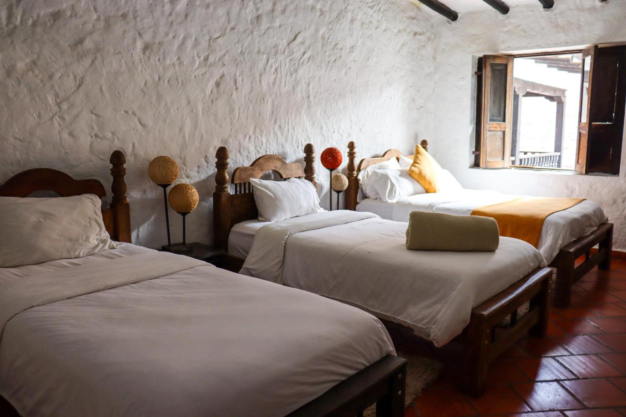 ホテル Casona Quesada スエスカ エクステリア 写真