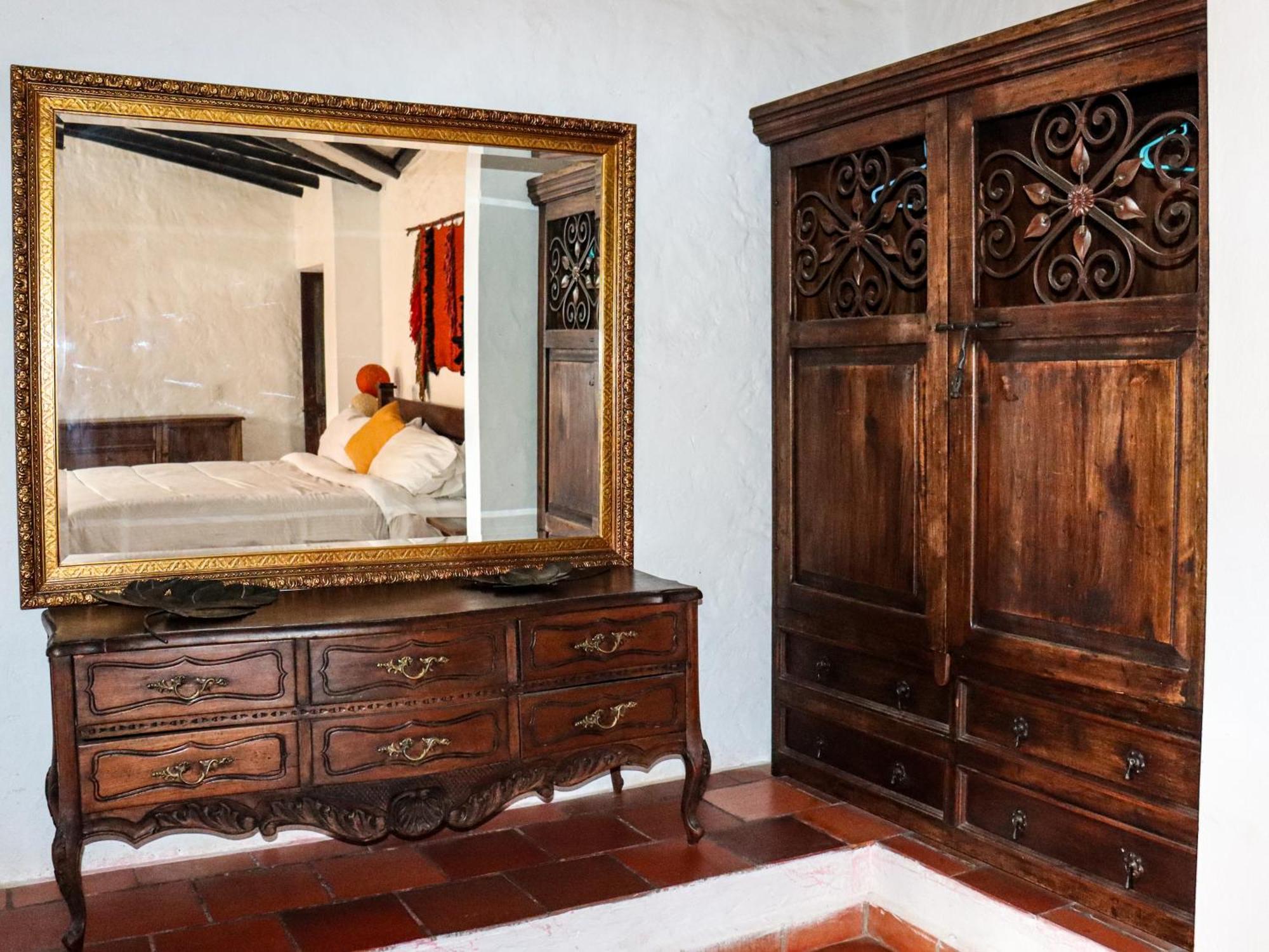 ホテル Casona Quesada スエスカ エクステリア 写真