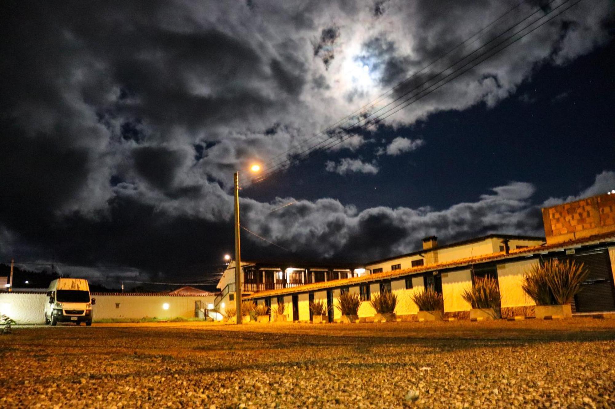 ホテル Casona Quesada スエスカ エクステリア 写真