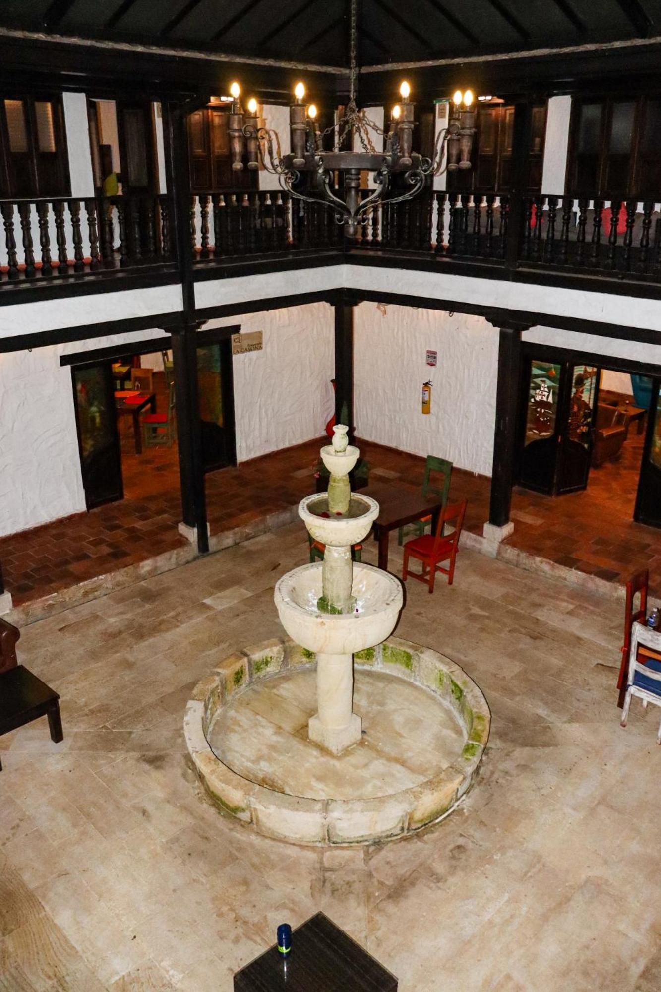 ホテル Casona Quesada スエスカ エクステリア 写真