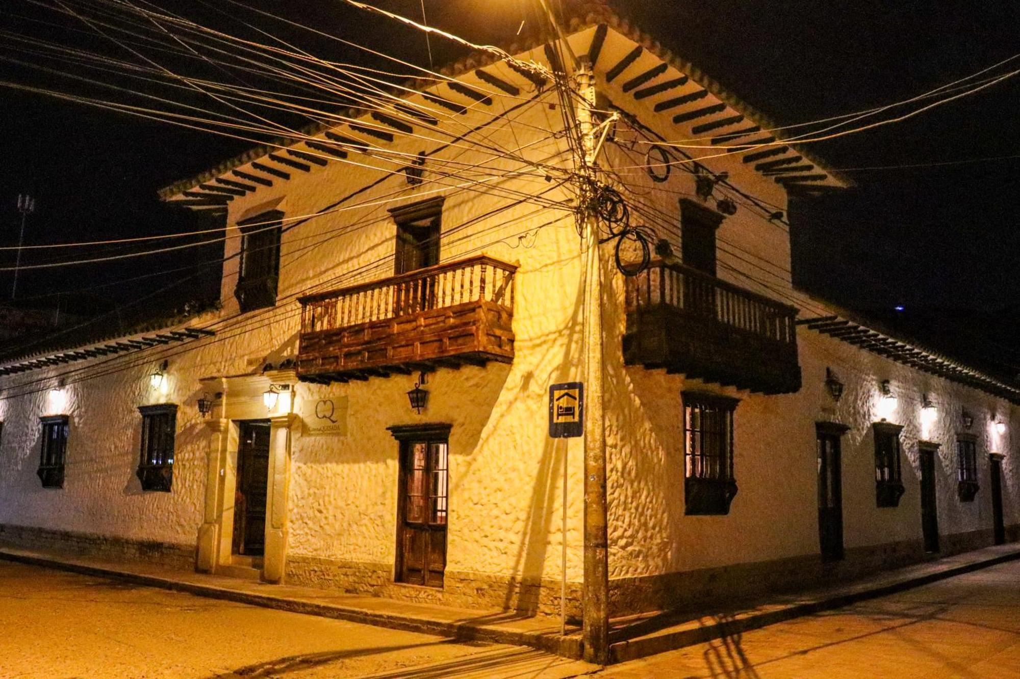 ホテル Casona Quesada スエスカ エクステリア 写真