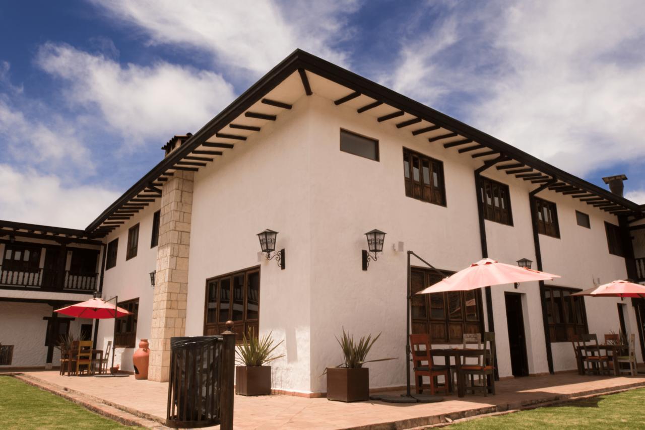 ホテル Casona Quesada スエスカ エクステリア 写真