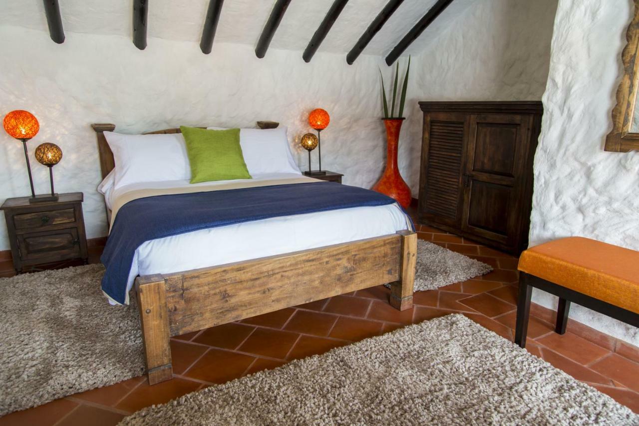 ホテル Casona Quesada スエスカ エクステリア 写真