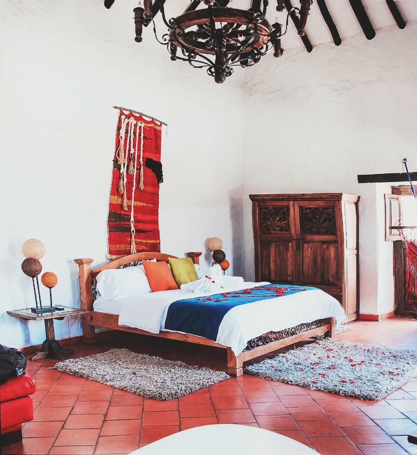 ホテル Casona Quesada スエスカ エクステリア 写真