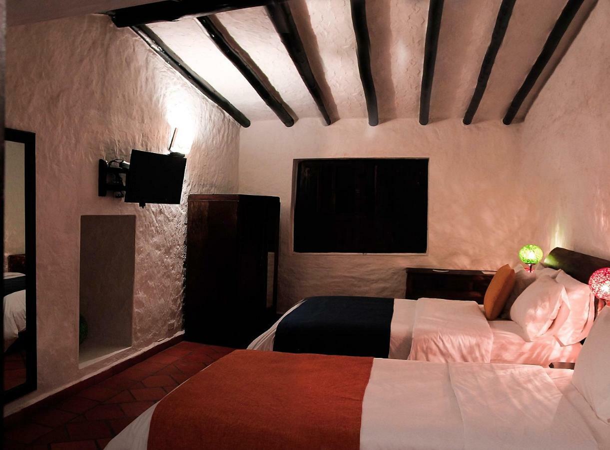 ホテル Casona Quesada スエスカ エクステリア 写真