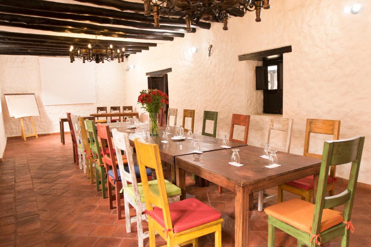 ホテル Casona Quesada スエスカ エクステリア 写真